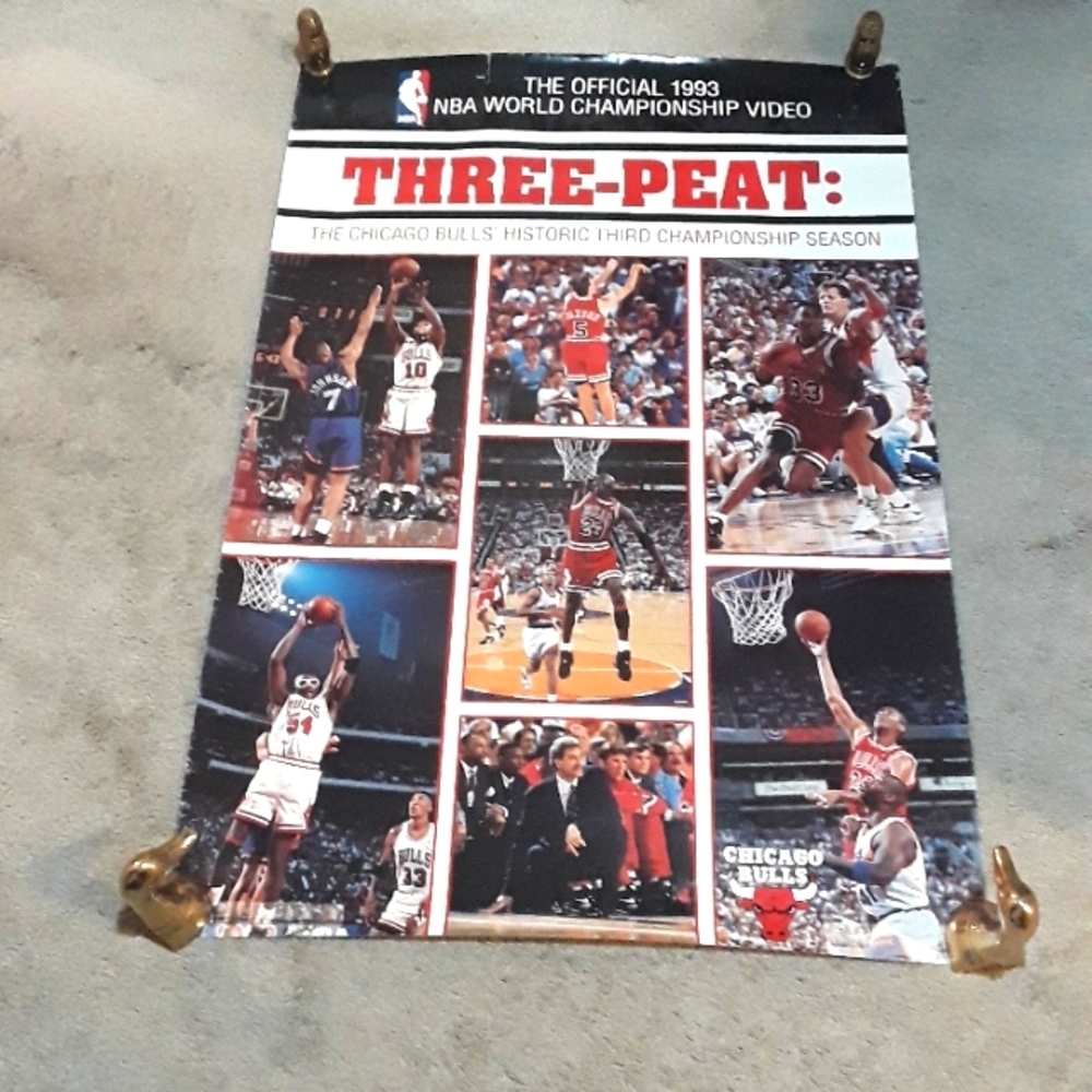 RARE NBA 1993 FOX CBS THREE PEAT CHICAGO BULLS POSTER